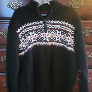 IZOD Men's Black and White Zip-Up Sweater